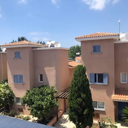 Appartamento Limnaria - Elegant, Spacious 3bed Apt, Pool Views, Walk To Paphos