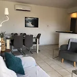 Limnaria - Elegant, Spacious 3bed Apt, Pool Views, Walk To *