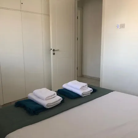 Apartment Limnaria - Elegant, Spacious 3bed Apt, Pool Views, Walk To