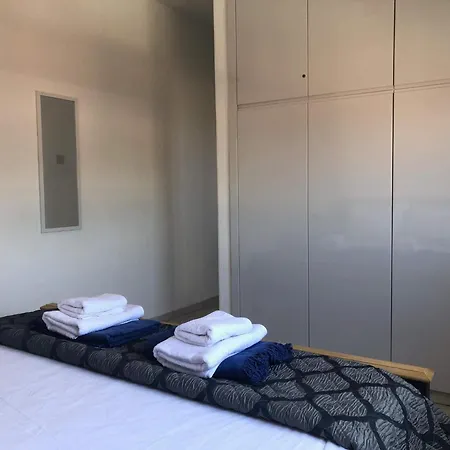 Lägenhet Limnaria - Elegant, Spacious 3bed Apt, Pool Views, Walk To