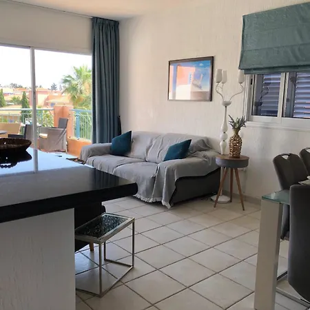 Limnaria - Elegant, Spacious 3bed Apt, Pool Views, Walk To Apartment