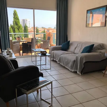 Limnaria - Elegant, Spacious 3bed Apt, Pool Views, Walk To Apartment *