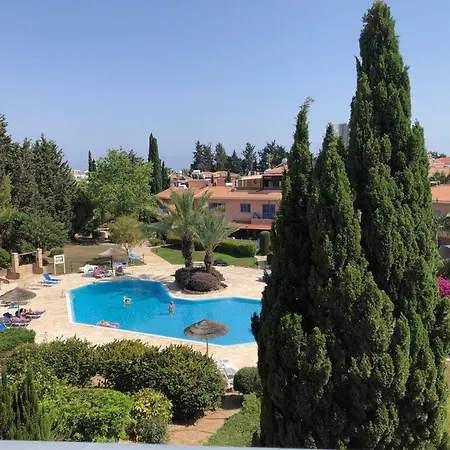 Limnaria - Elegant, Spacious 3bed Apt, Pool Views, Walk To