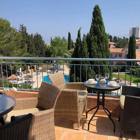 Limnaria - Elegant, Spacious 3bed Apt, Pool Views, Walk To Apartment