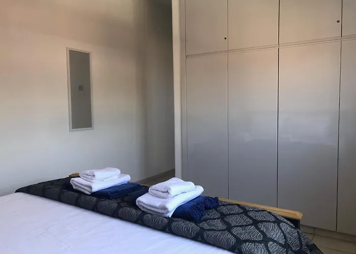 アパート Limnaria - Elegant, Spacious 3bed Apt, Pool Views, Walk To