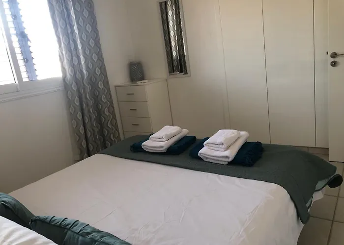 Limnaria - Elegant, Spacious 3bed Apt, Pool Views, Walk To Lejlighed